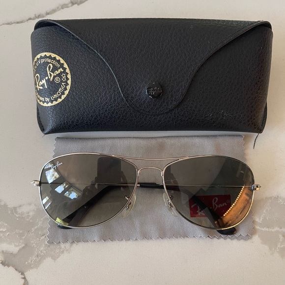 Ray Ban Vintage Cockpit Aviator Sunglasses | Silver - Picture 1 of 7